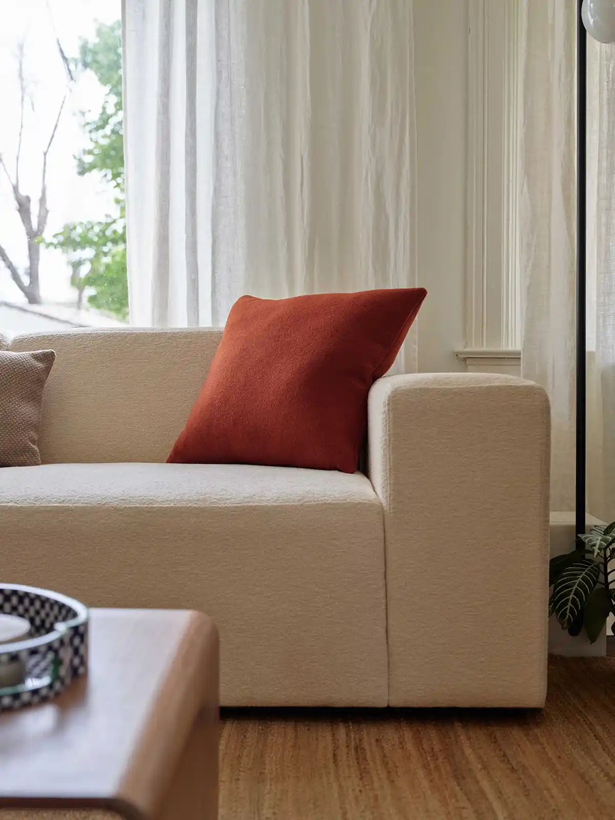 how to clean a white couch