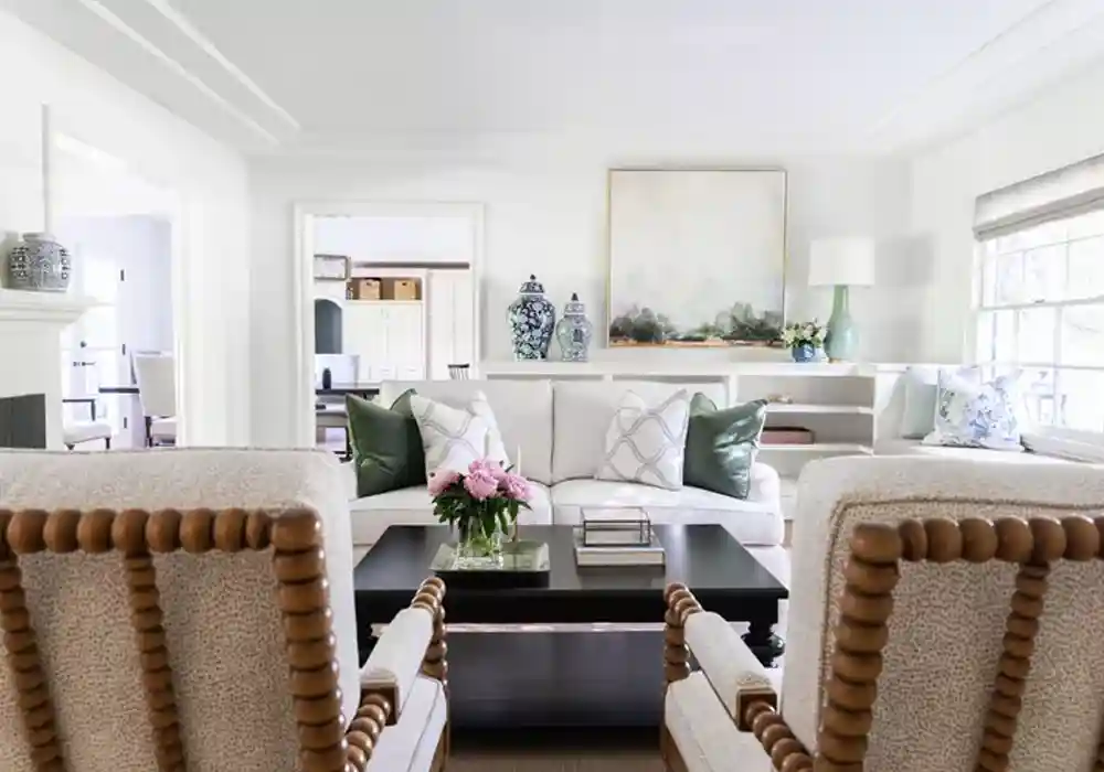 living room design by Amy Peltier, creative director and CEO of Peltier Interiors