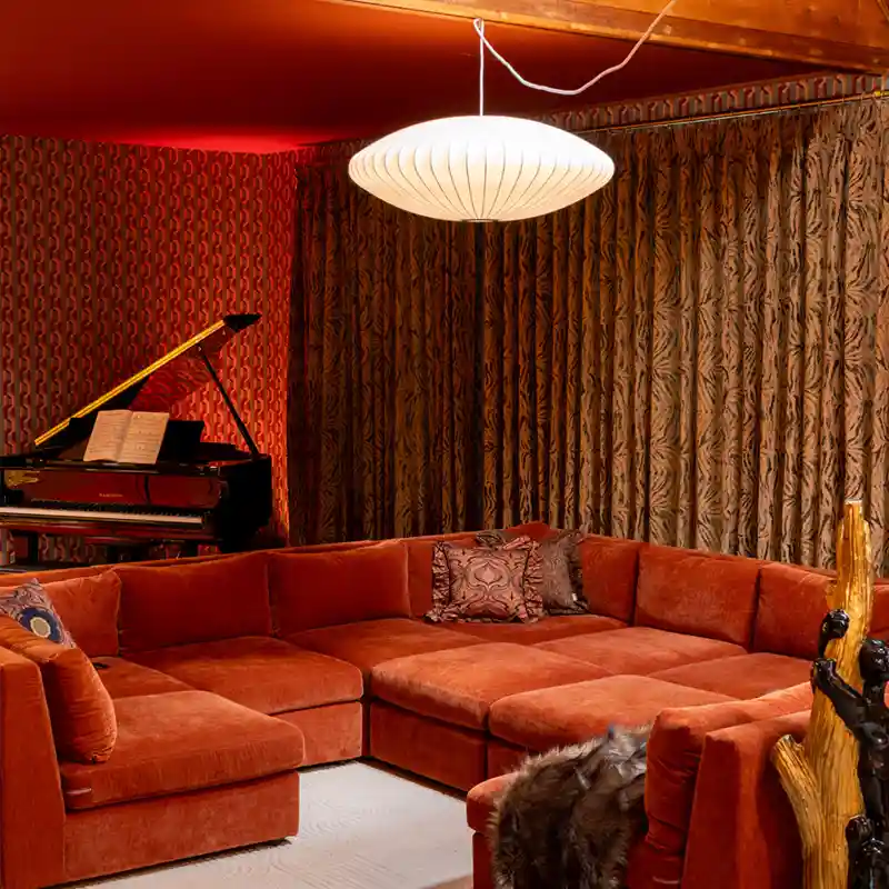 a pretty cool hotel tour living room